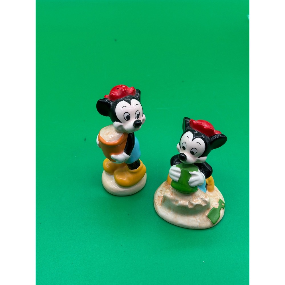 NE Disney Mickeys Nephews Morty  and Ferdie Salt & Pepper Shaker Set VtG
